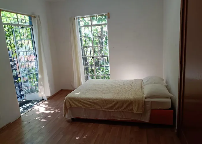 Homestay Casa Santy Condesa *