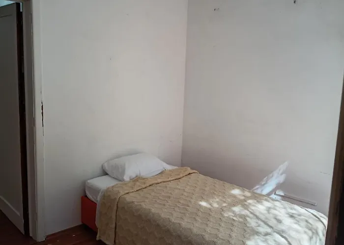 Homestay Casa Santy Condesa *