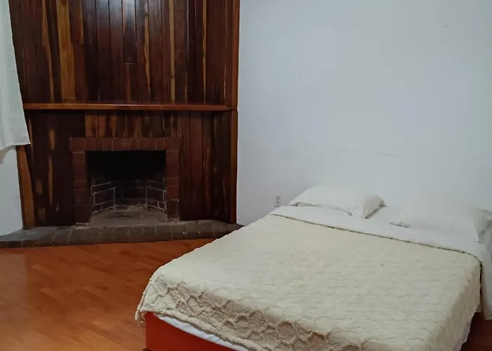 Casa Santy Condesa Homestay *
