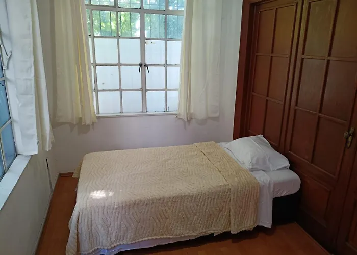 Casa Santy Condesa Homestay *